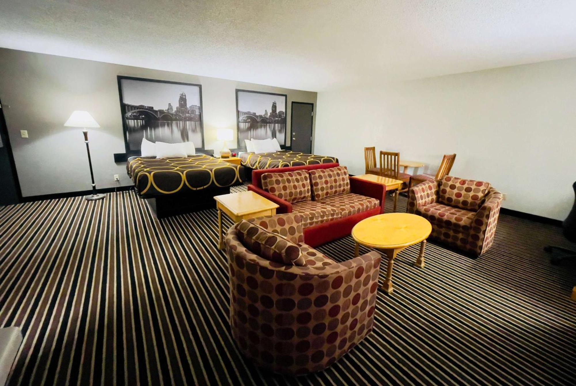 Hotel Super 8 By Wyndham Shakopee Esterno foto
