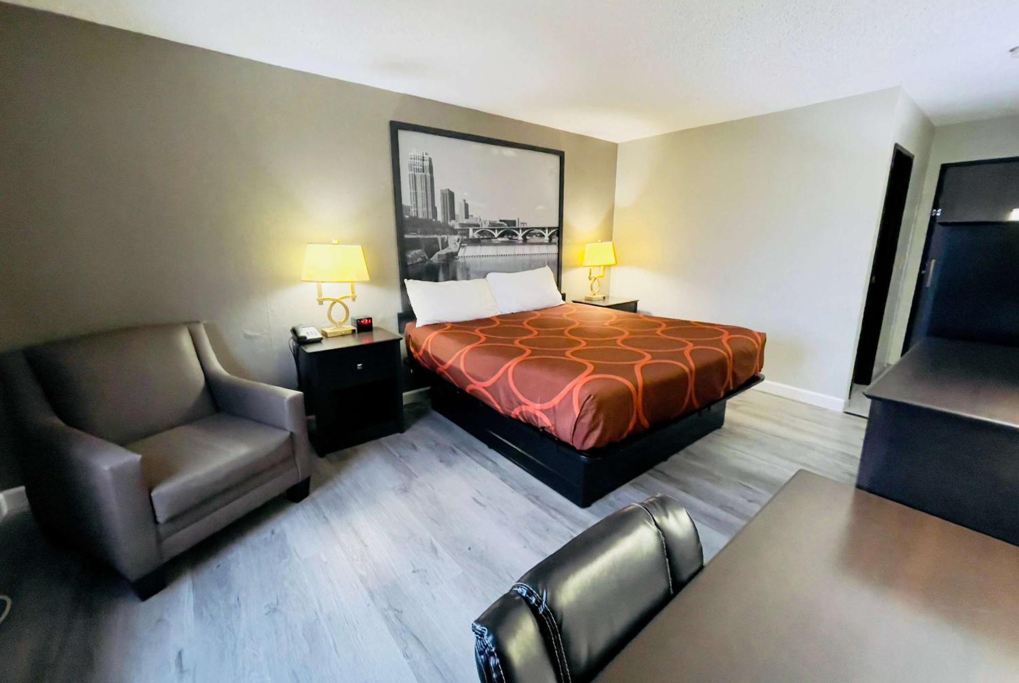 Hotel Super 8 By Wyndham Shakopee Esterno foto