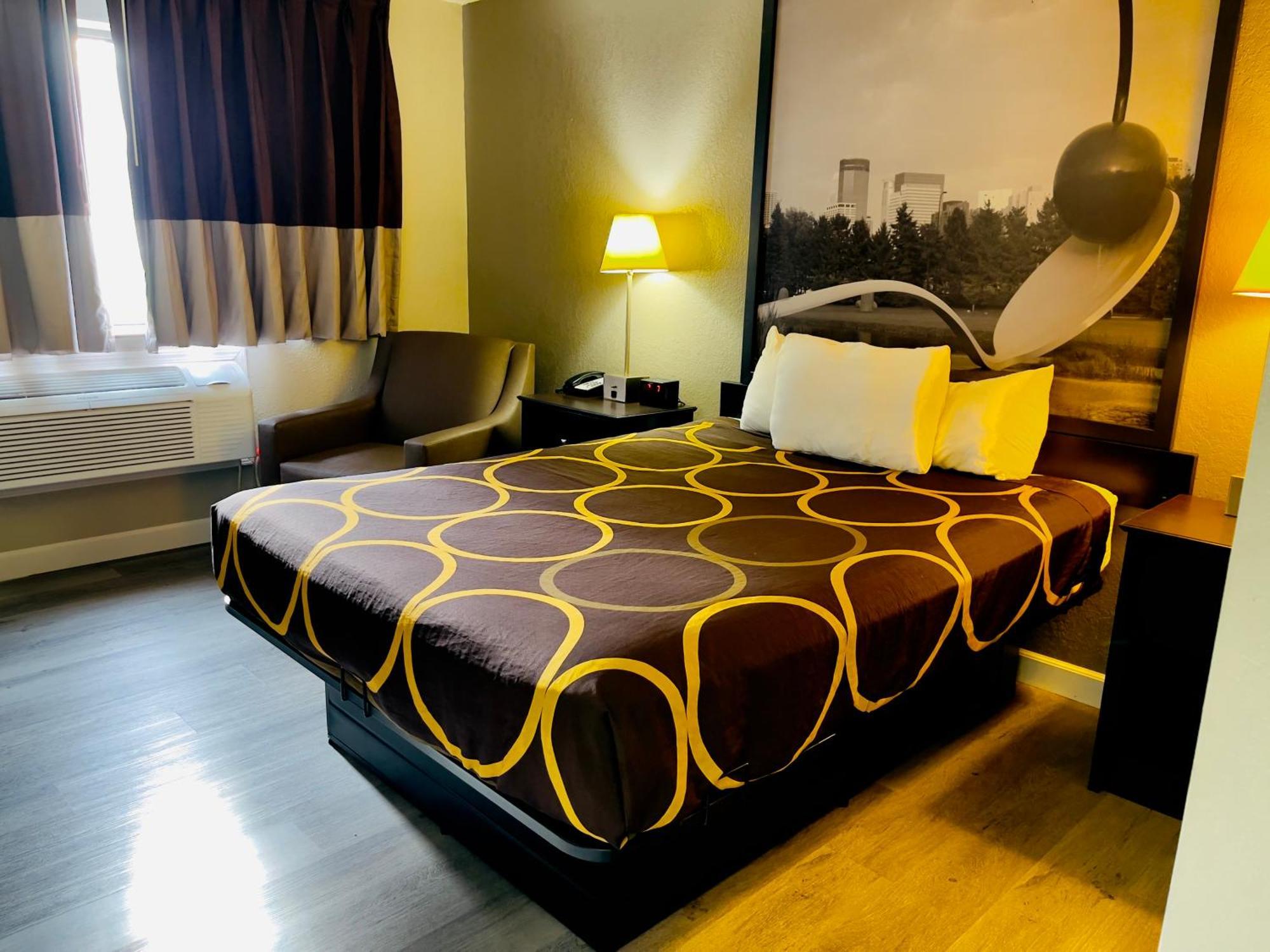Hotel Super 8 By Wyndham Shakopee Esterno foto