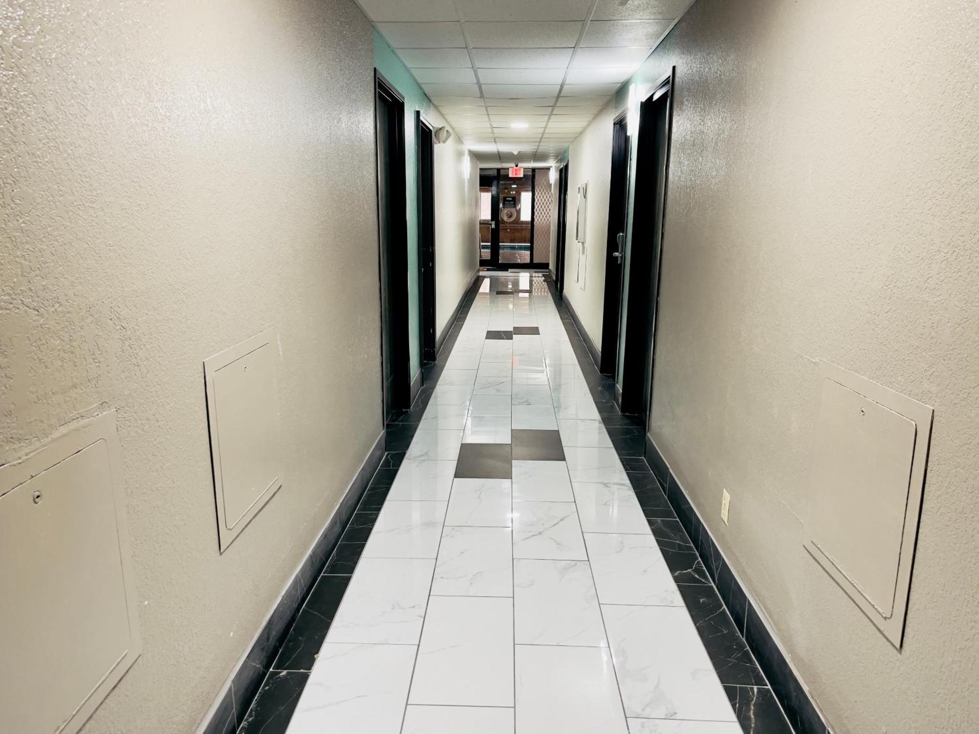 Hotel Super 8 By Wyndham Shakopee Esterno foto