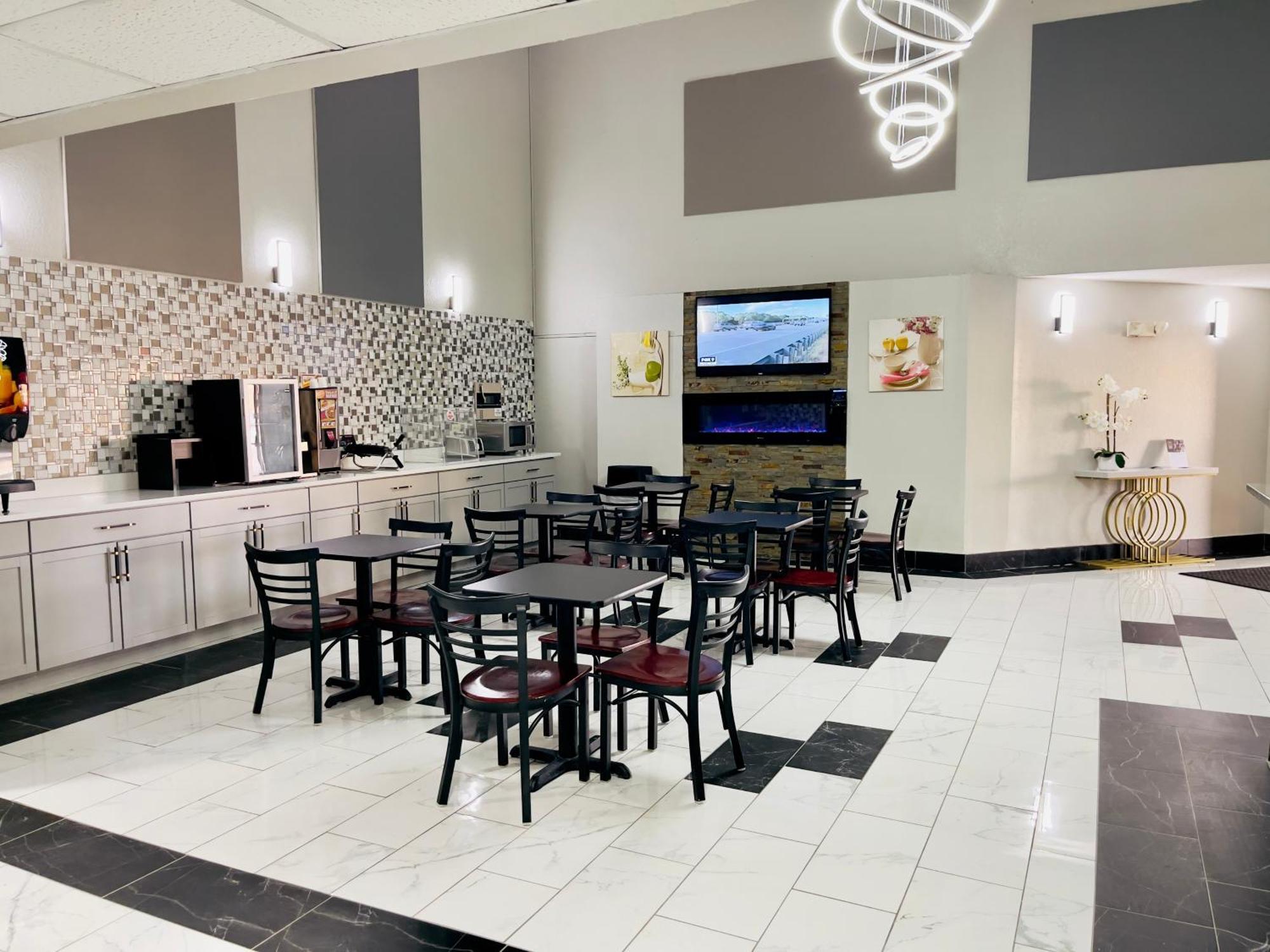Hotel Super 8 By Wyndham Shakopee Esterno foto