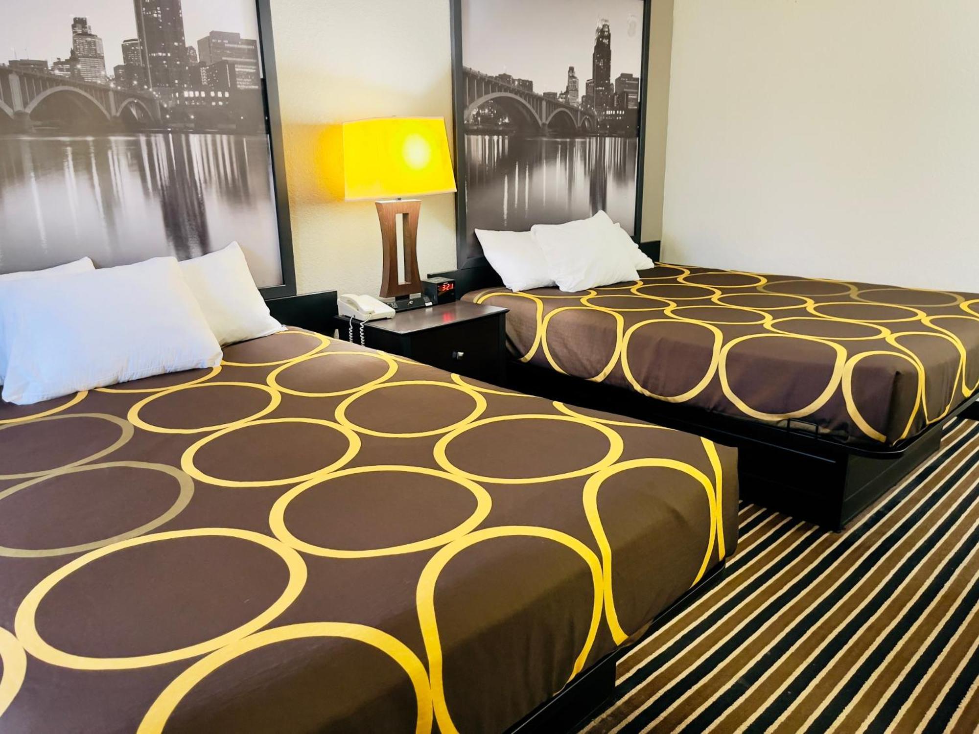 Hotel Super 8 By Wyndham Shakopee Esterno foto